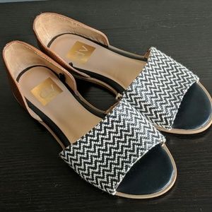 DV Dolce Vita Open Toe Slip On Sandals Shoes Womens Size 7.5